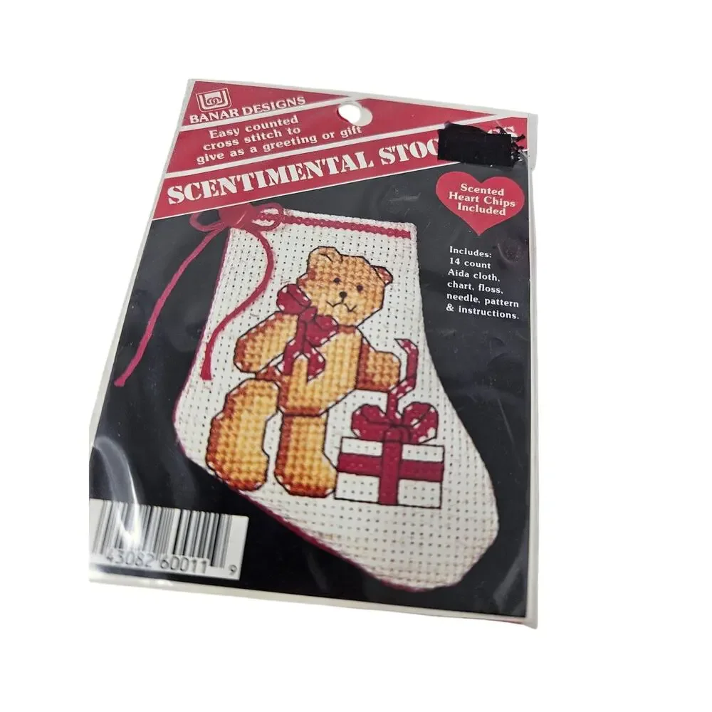 Vintage 10 Mini Christmas Stockings Cross Stitch Craft Needlepoint Kit Banar